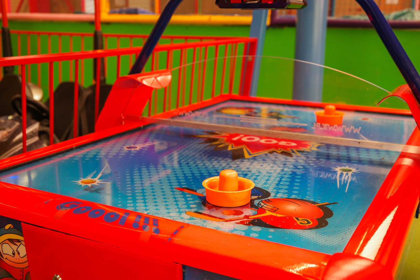 Willkommen bei Family Paradise Hallenspielplatz in Leverkusen