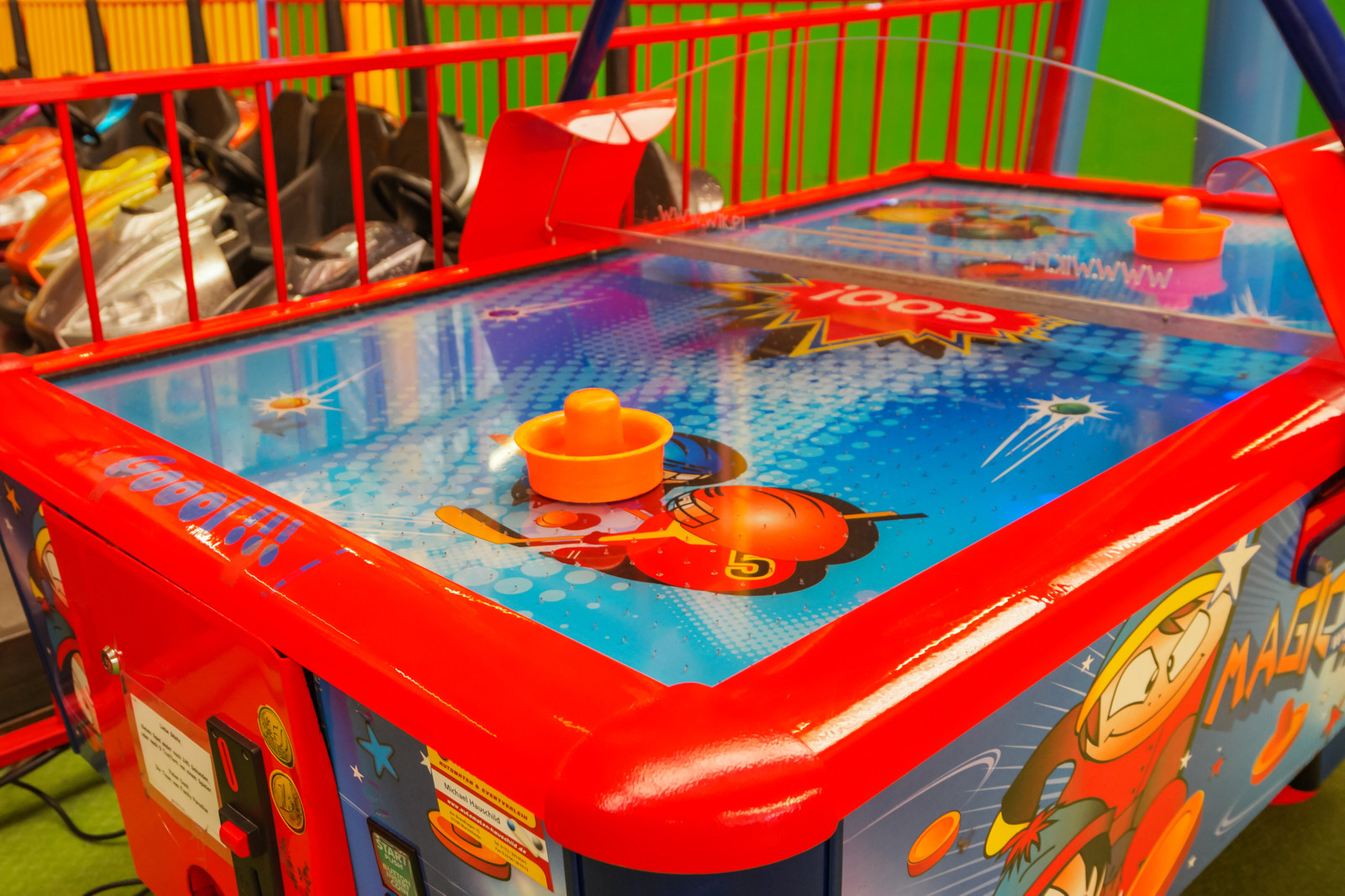 Willkommen bei Family Paradise Hallenspielplatz in Leverkusen